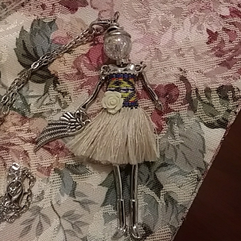 Necklace - Picture 3 of 6